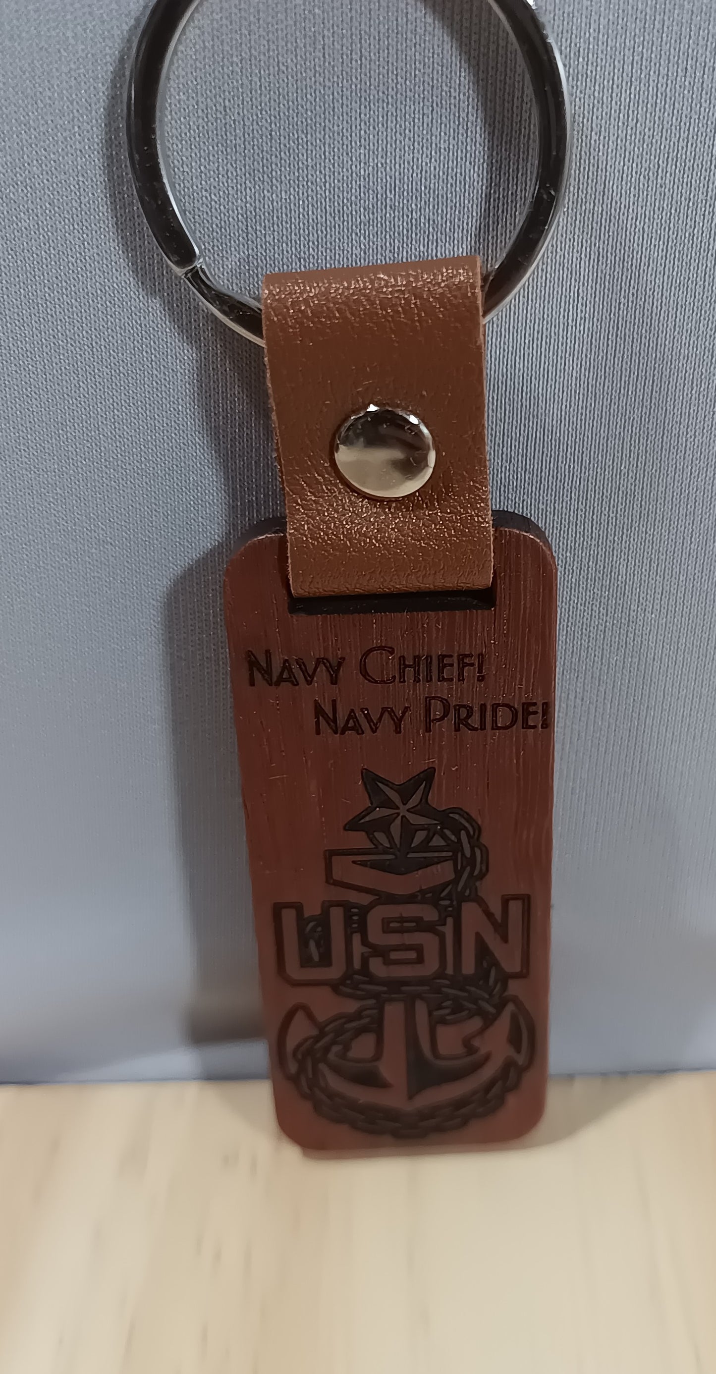 Wooden Keychain SC red tone