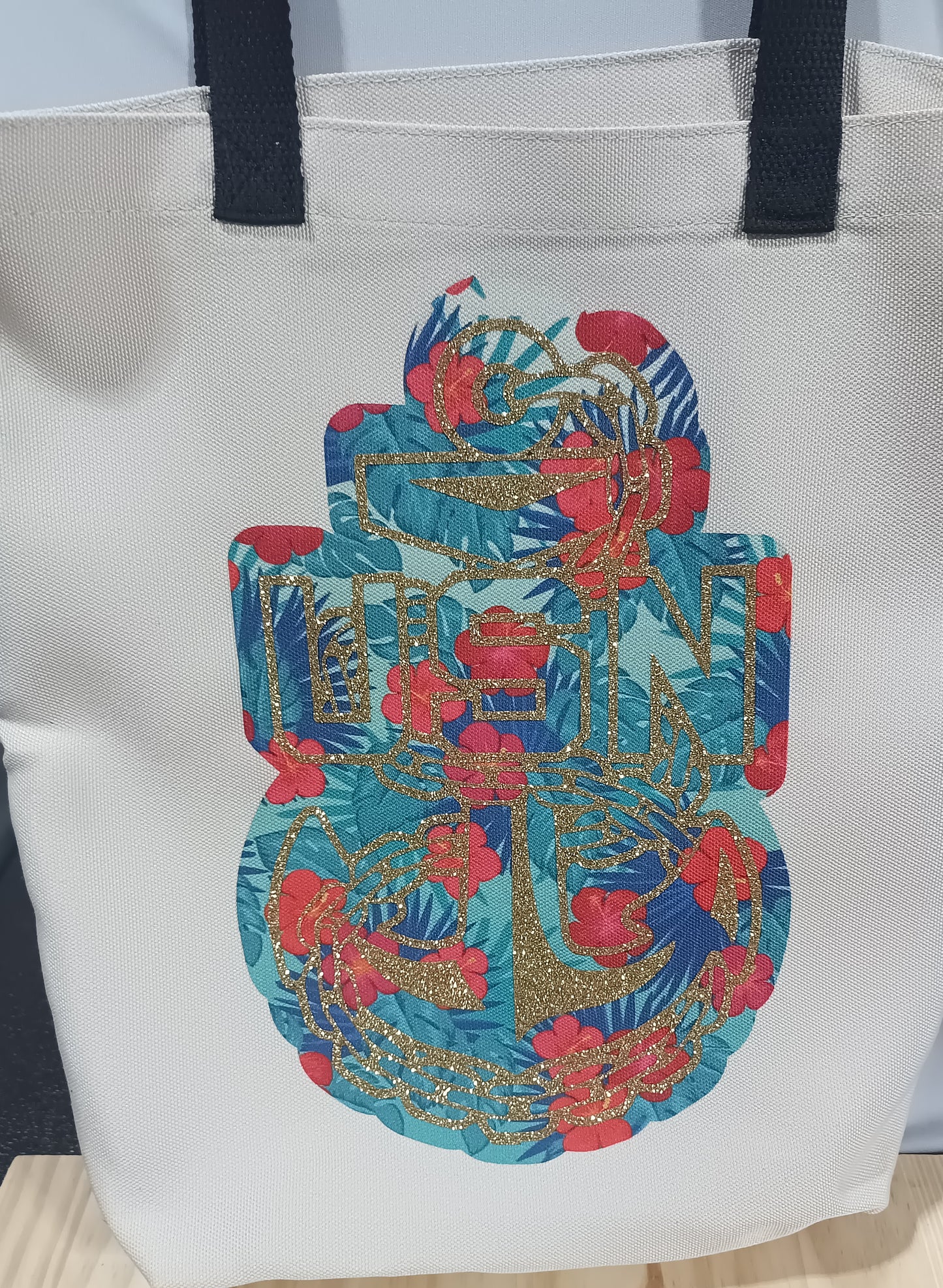 Chief tropical tote