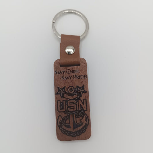Wooden keychain MC red tone
